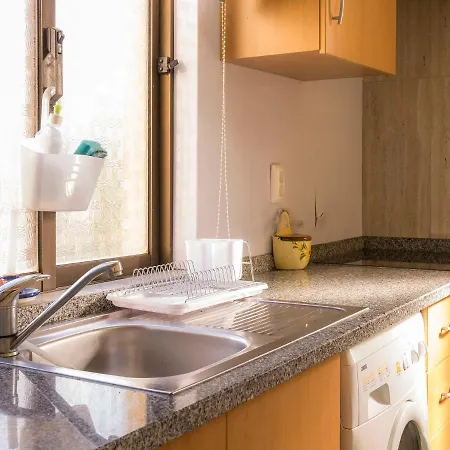 Apartment A27 - Secluded 2 Minutes From The Center