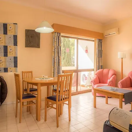 A27 - Secluded 2 Minutes From The Center Apartment